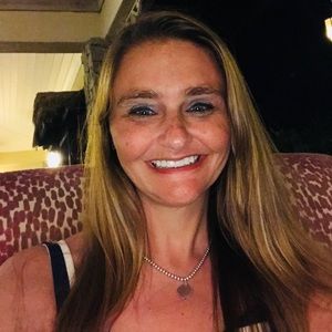 Meet your Posher, Tia